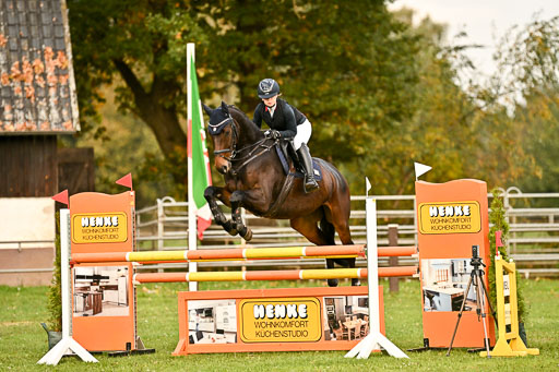  | 12102025 Springen Intro _037 