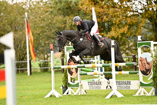  | 12102025 Springen Intro _063 