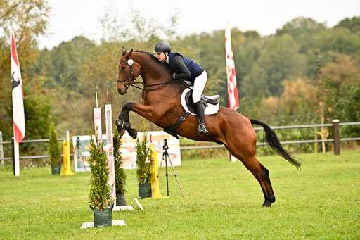  | 12102025 Springen Intro _083 