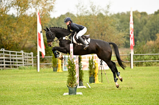  | 12102025 Springen Intro _092 