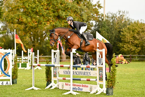  | 12102025 Springen Intro _143 