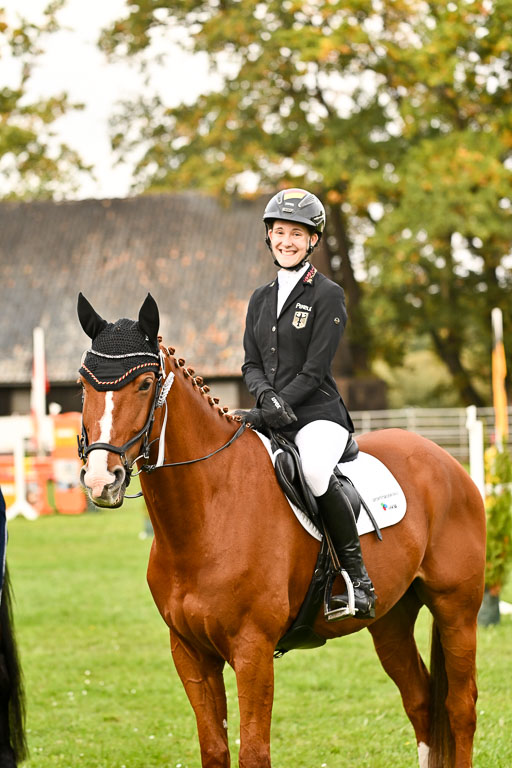  | 12102025 Springen Intro _178 