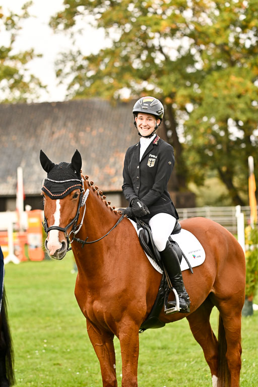  | 12102025 Springen Intro _179 