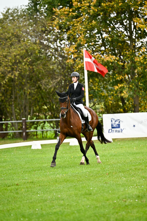  | Clara Marie Schmitz - Rousseau _02 