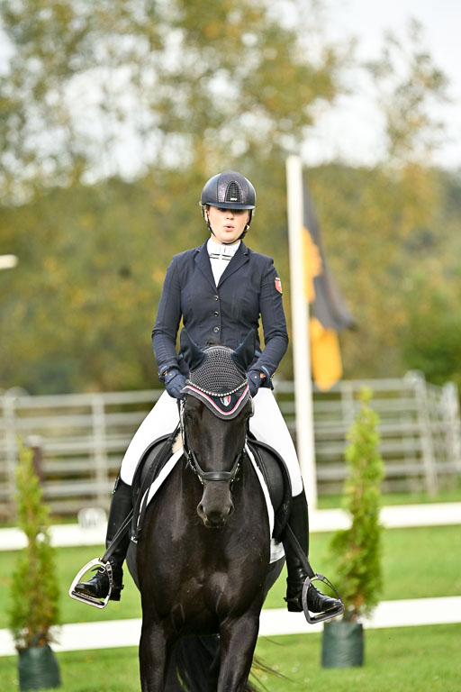  | madison Joelle Kirstein - Valerian _01 