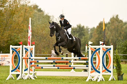  | madison Joelle Kirstein - Valerian _26 