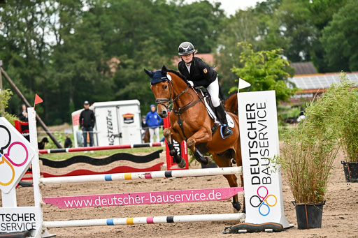 Goldene Schärpe Pferfde in Löningen 2026 | 14062026 Springen 1 Abt_413 