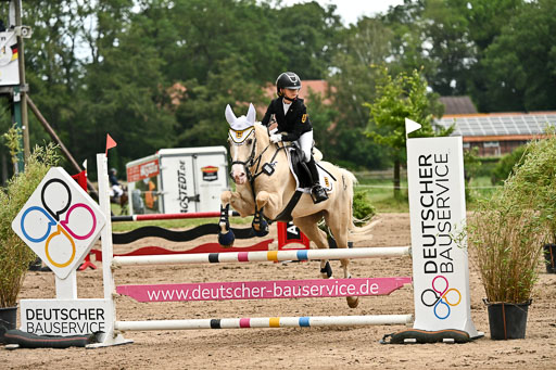 Goldene Schärpe Pferfde in Löningen 2026 | 14062026 Springen 2 Abt _046 