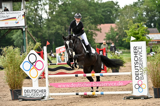 Goldene Schärpe Pferfde in Löningen 2026 | 14062026 Springen 2 Abt _075 