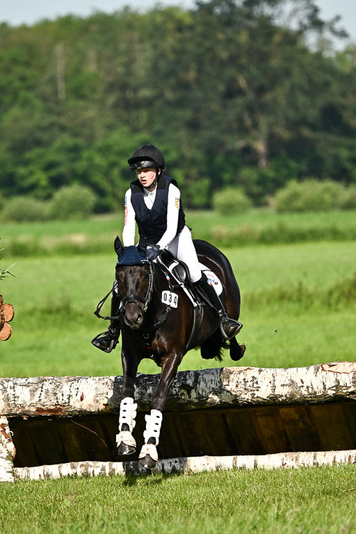 Goldene Schärpe Ponys in Löningen 2026 | 06062026 Gelände 1 Abt_0355 