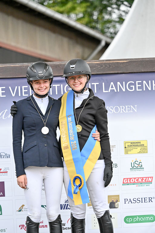 Deutsche Amateur Meisterschaft  Vielseitigkeit 2026 in Langenhagen | 12092026 Siegerehrung  b_10 