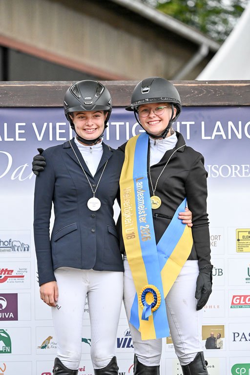 Deutsche Amateur Meisterschaft  Vielseitigkeit 2026 in Langenhagen | 12092026 Siegerehrung  b_12 