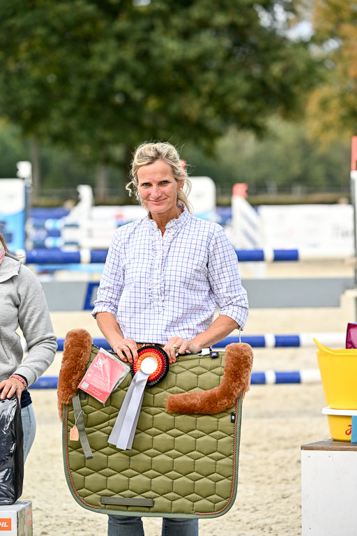 Deutsche Amateur Meisterschaft  Vielseitigkeit 2026 in Langenhagen | 12092026 Siegerehrung_01 