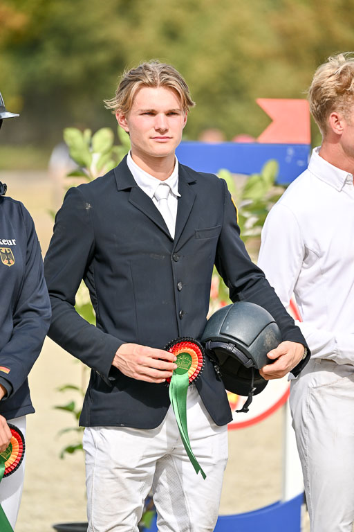 Deutsche Amateur Meisterschaft  Vielseitigkeit 2026 in Langenhagen | 12092026 Siegerehrung_17 