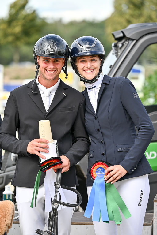 Deutsche Amateur Meisterschaft  Vielseitigkeit 2026 in Langenhagen | 12092026 Siegerehrung_21 