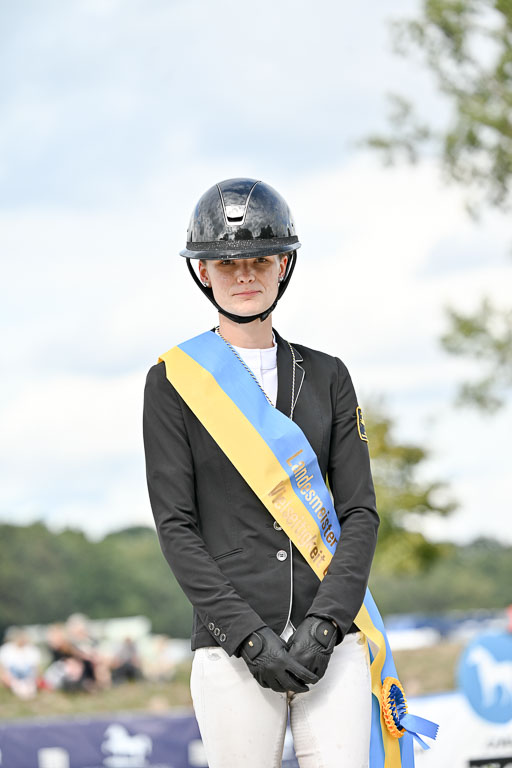 Deutsche Amateur Meisterschaft  Vielseitigkeit 2026 in Langenhagen | 12092026 Siegerehrung_25 