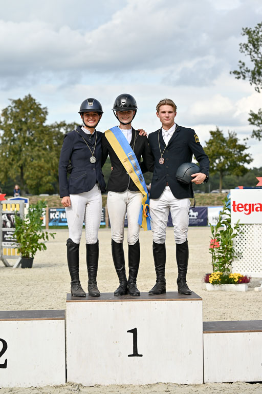 Deutsche Amateur Meisterschaft  Vielseitigkeit 2026 in Langenhagen | 12092026 Siegerehrung_27 