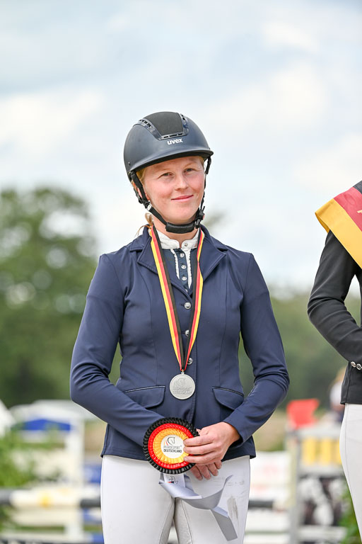Deutsche Amateur Meisterschaft  Vielseitigkeit 2026 in Langenhagen | 12092026 Siegerehrung_43 