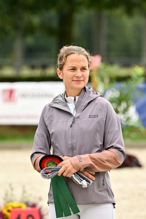 Deutsche Amateur Meisterschaft  Vielseitigkeit 2026 in Langenhagen | 13092026 Siegerehrung_14 