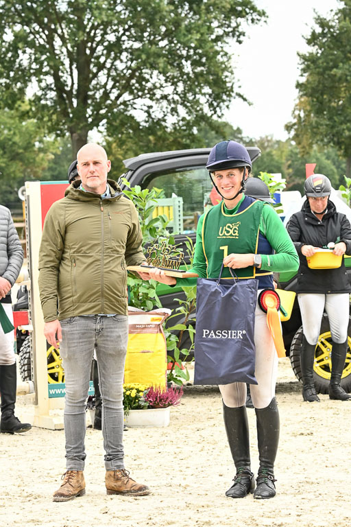 Deutsche Amateur Meisterschaft  Vielseitigkeit 2026 in Langenhagen | 13092026 Siegerehrung_16 