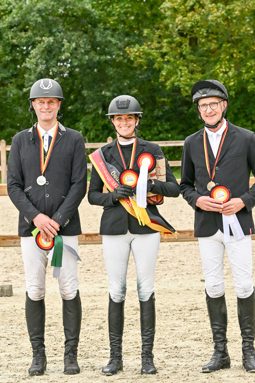 Deutsche Amateur Meisterschaft  Vielseitigkeit 2026 in Langenhagen | 13092026 Siegerehrung_39 