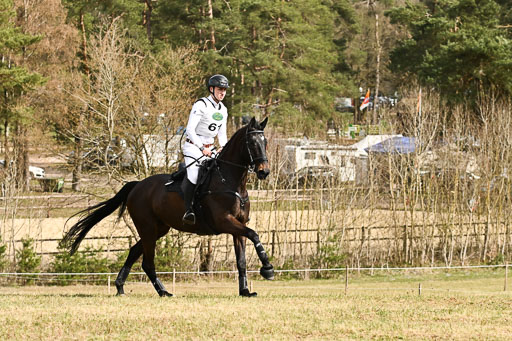  | 11042026 Intro _026 