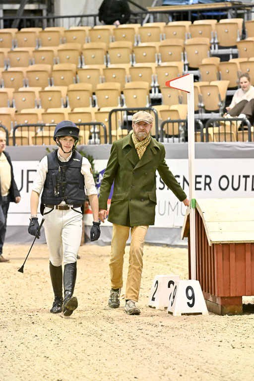  | 12022026 Indoor VS _005 