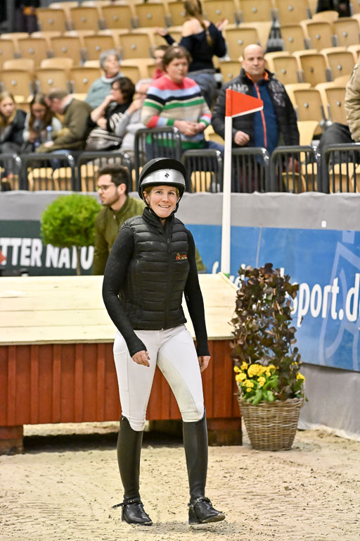  | 12022026 Indoor VS _012 