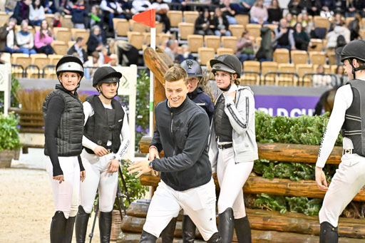  | 12022026 Indoor VS _025 