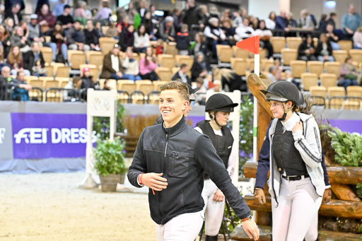  | 12022026 Indoor VS _026 