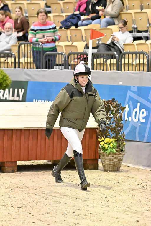  | 12022026 Indoor VS _033 