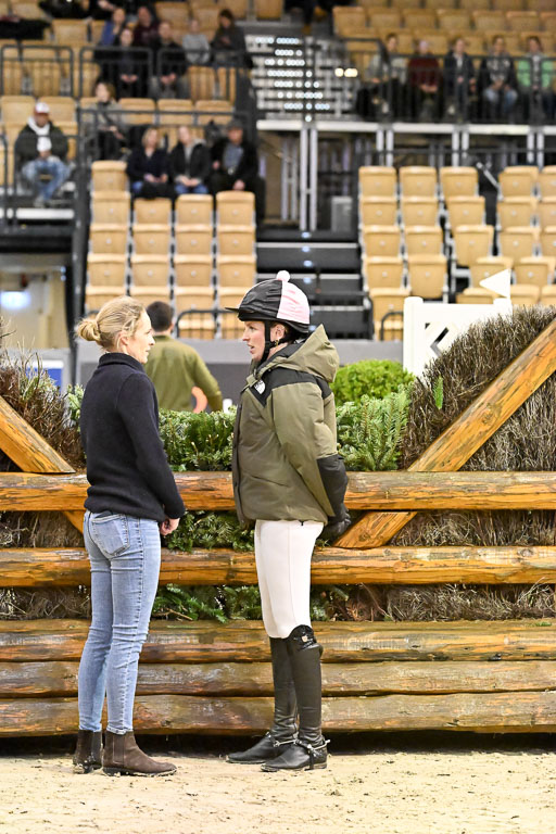  | 12022026 Indoor VS _036 