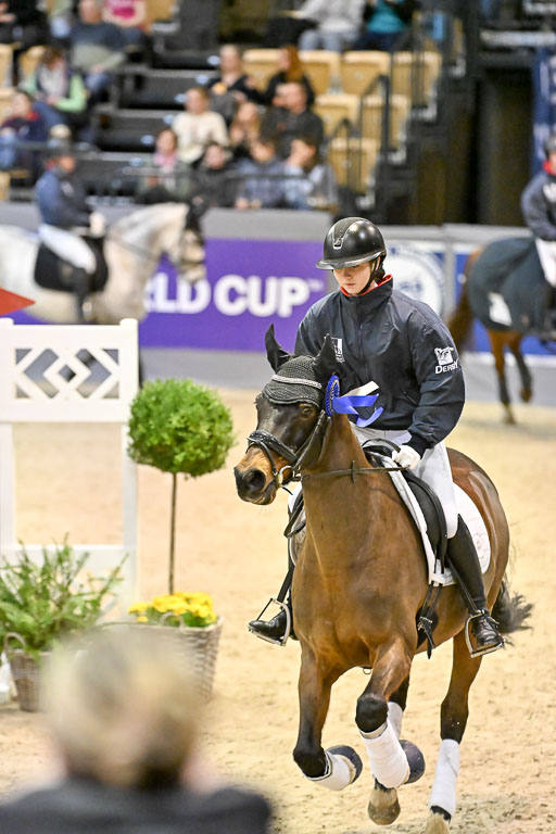  | 12022026 Indoor VS _042 