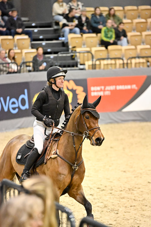  | 12022026 Indoor VS _049 