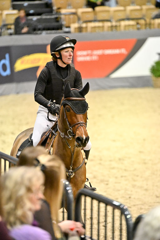  | 12022026 Indoor VS _060 