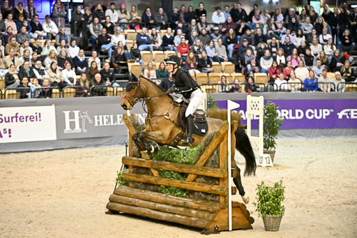  | 12022026 Indoor VS _061 