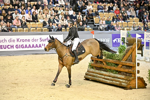  | 12022026 Indoor VS _064 