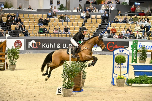  | 12022026 Indoor VS _073 