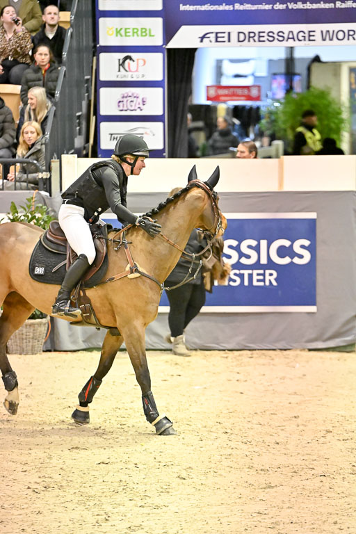  | 12022026 Indoor VS _082 