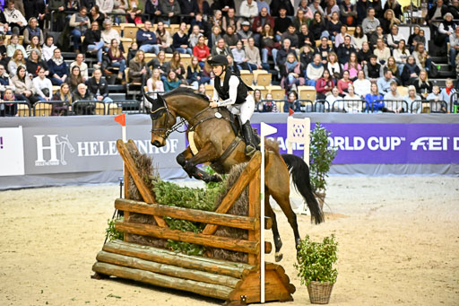  | 12022026 Indoor VS _098 