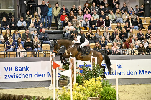  | 12022026 Indoor VS _108 