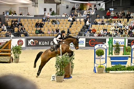  | 12022026 Indoor VS _111 