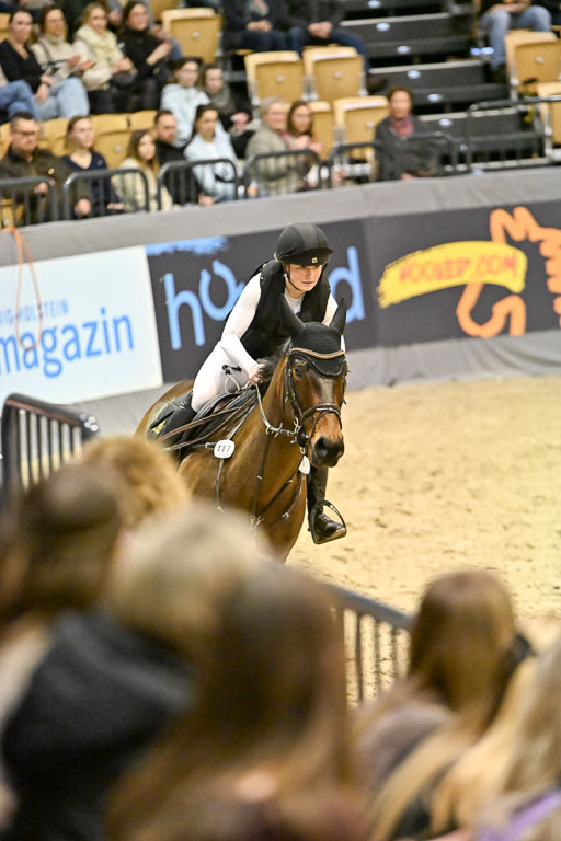  | 12022026 Indoor VS _117 