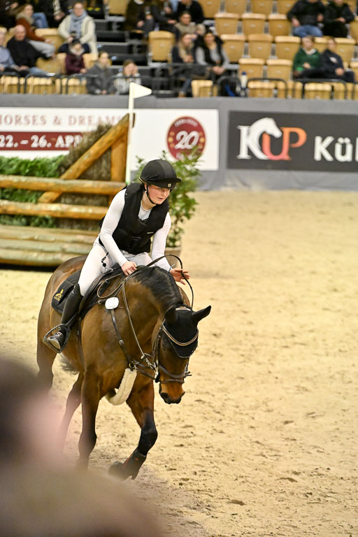  | 12022026 Indoor VS _120 