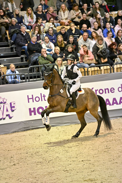  | 12022026 Indoor VS _125 