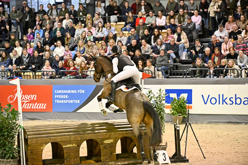  | 12022026 Indoor VS _137 