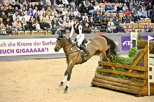  | 12022026 Indoor VS _147 