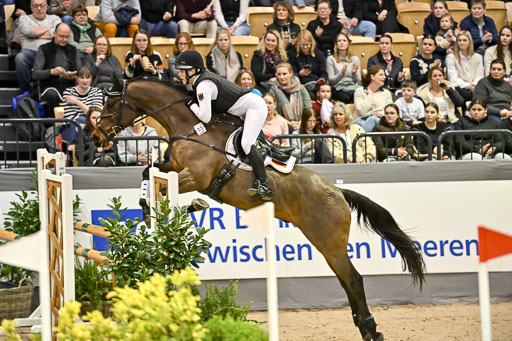  | 12022026 Indoor VS _153 