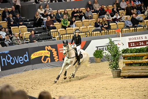  | 12022026 Indoor VS _169 