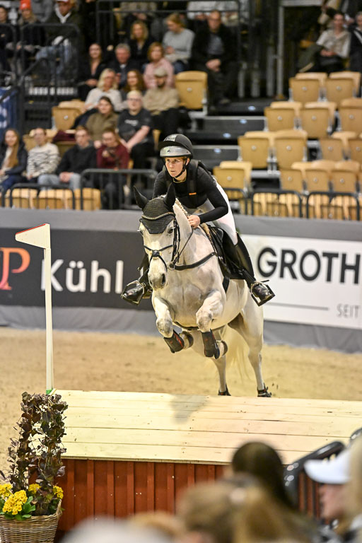  | 12022026 Indoor VS _177 